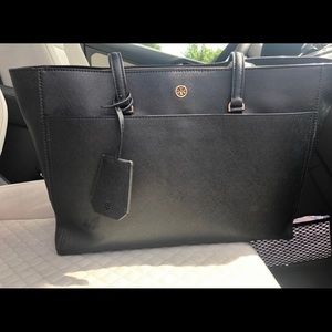 Tory Burch Robinson Large Bag